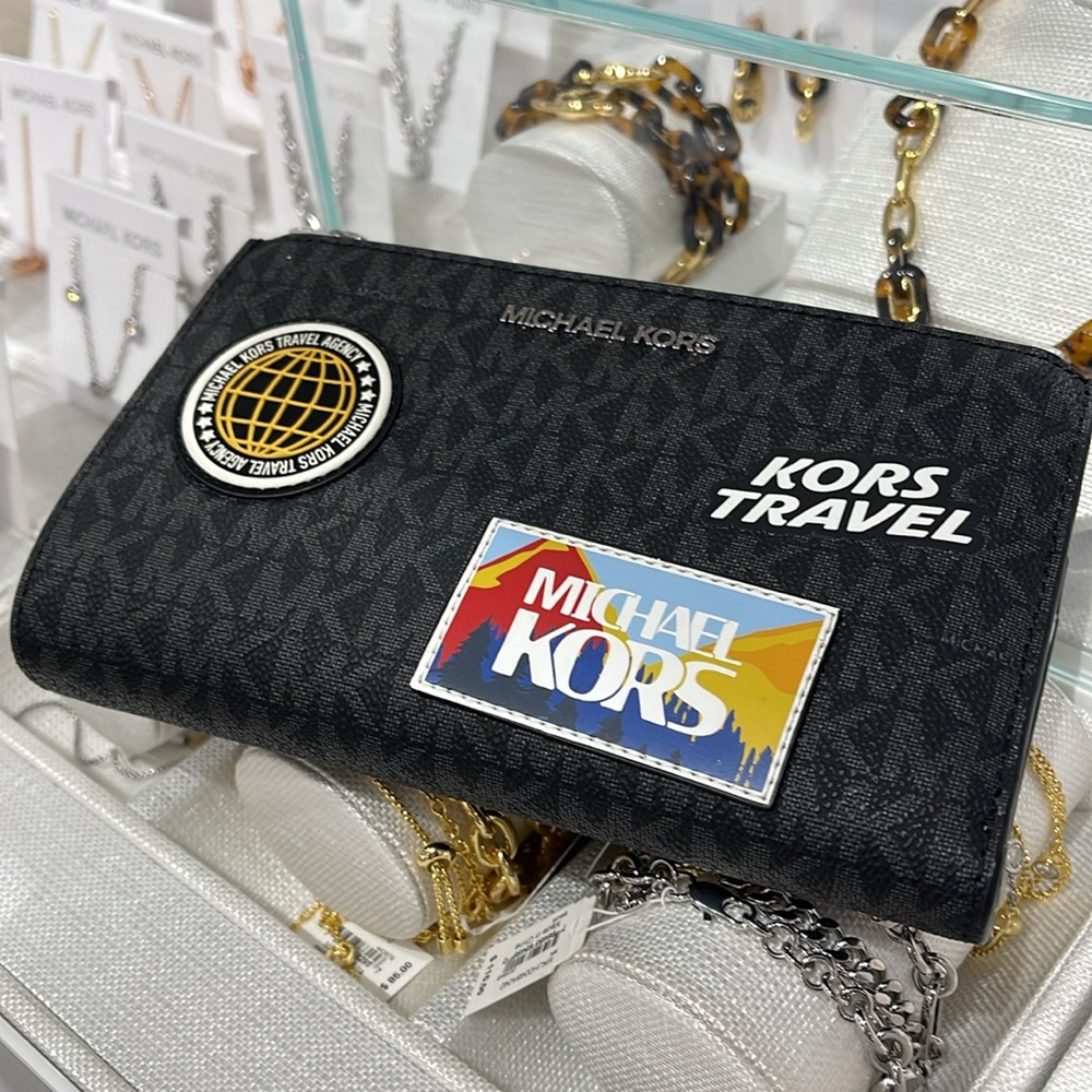 Michael Kors Jet Set Travel Large Embellished Signature Logo Wristlet Wallet Phn - Picture 10 of 16